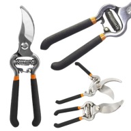 SEKATOR OGRODOWY RĘCZNY MAŁY DO KRZEWÓW KWIATÓW CARBON-STEEL BRADAS 20 CM