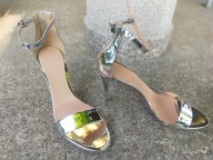 CELEBRITY nr 40,5-41 włoskie eleganckie sandały na szpilce skóra nowe