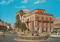 WŁOCHY - MODICA - FONTANNA - RENAULT DAUPHINE - FIAT 850 - UNESCO