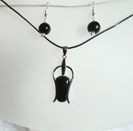 Delikatny zestaw biżuterii z czarnymi onyksami