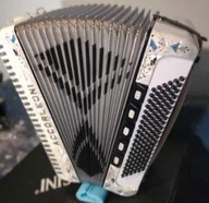 Akordeon Accorleoni - piękny instrument