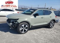 Volvo XC 40 Plus 2025 2.0 Benzyna 250KM
