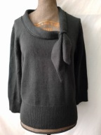 Sweter czarny z wiązaniem przy dekolcie - M/L