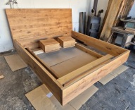 Łóżko Dębowe pod wymiar lewitujące + szafki
