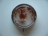 PIGULARZ POJEMNIK NA TABLETKI KOT KOTEK