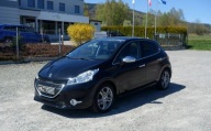 Peugeot 208 1.6e-HDI 92KM Oryginalny lakier i szyby Panoramiczny dach Klim