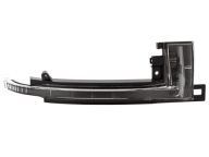 KIERUNKOWSKAZ LUSTERKA PRAWY do Audi A3 8P A4 B8