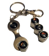 Nakrętki metalowe na wentyle czapki 4x plus breloczek brelok AUDI