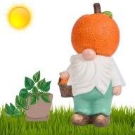 ZABAWNY KRASNAL OGRODOWY Z OWOCEM 30 CM DEKORACJA OGRODU/DONICZKI – SKRZAT