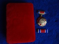 KRLD Korea Północna "Medal powstanie KRLD" 19.08.1983. Zestaw w etui