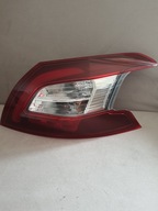LAMPA TYLNA TYŁ PRAWA HATCHBACK PEUGEOT 308 T9 HB 9677817580 ŁADNA