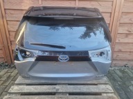 TOYOTA YARIS IV CROSS 22-26r KLAPA TYŁ SREBNA 1L0 DEMONTAŻ 22r PRZYCIEMNIAN
