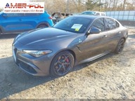 Alfa Romeo Giulia 2017 Alfa Romeo Giulia Quadrifoglio RWD 2.9 Benzyna 550KM