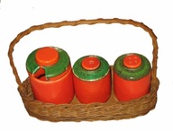 komplet z kamionki szkliwionej do przypraw w koszyczku z sygnaturą