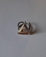 Metalowy pierścionek - trójkąt - średnica 16mm - regulowany