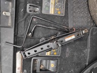 Toyota Sienna 2017r Lewarek + Klucz do kół