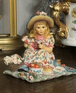 SYGNOWANA FIGURKA THE LEONARDO COLLECTION POSY'S PICNIC CHRISTINE HAWORTH