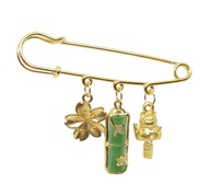 Broszka z kwiatem wiśni, bambusem i maneki neko