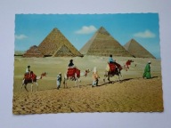 EGIPT - GIZA Turyści przy piramidach - pocztówka