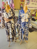 Sukienka atłas kwiaty granatowo-beżowa LUX LUNA Italy, r . Uni !!!