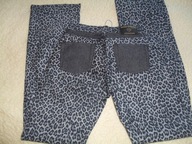 -JEANSY W PANTERKĘ-ROZM 27