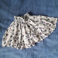 Spódniczka szyta z koła HM 116 śliczna na haleczce markowa (309)