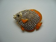 EMALIOWANA BROSZKA RYBA RYBKA KRYSZTAŁKI