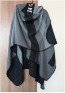 Mięciutkie ponczo peleryna MISS SELFRIDGE r. uniwersalny