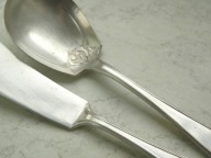 # Piękny posrebrzany zestaw łyżeczka do cukiernicy nożyk do masła #