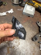 Toyota Yaris CROSS WSPORNIK ŚLIZG ZDERZAKA TYŁ PRAWY 52562-0D220