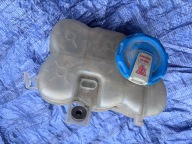 PORSCHE MACAN 95B FL ZBIORNICZEK WYRÓWNAWCZY PŁYNU CHŁODNICZEGO 95B121407A