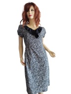 SIMPLE sukienka z kieszeniami w kwiatki 38