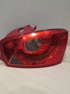 LAMPA SEAT IBIZA IV PRAWA TYŁ 6J49455096 6J4945112 ŁADNA
