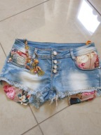 WŁOSKIE SPODENKI DZINSOWE Z OZDOBAMI M