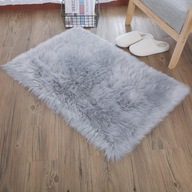 DYWAN ZE SZTUCZNEJ OWCZEJ SKÓRY SZARY PUSZYSTY SHAGGY 60X90CM NARZUTA