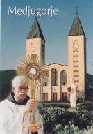 BOŚNIA I HERCEGOWINA - MEDUGORJE - KOŚCIÓŁ ŚW. JAKUBA - KSIĄDZ- MONSTRANCJA