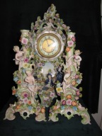 Figuralny z Amorami Porcelanowy Zegar Kominkowy XIXw