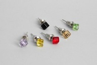 DELIKATNE KOLCZYKI KOLOROWE CYRKONIE szt 6