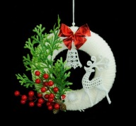 Zawieszka wianek ozdoba na okno szydełkowa 22cm (Z221)