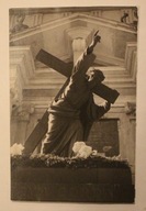 Warszawa - Figura przy kościele św. Krzyża, CZYSTA STARA Fot. L. Jabrzemski