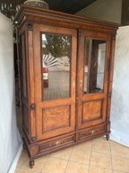 Kredens - Wtryna orzechowa z XIX wieku