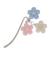 Zakładka do książki z kwiatami wiśni