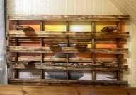 Drewniany kwietnik, półka na kwiaty, ozdoba ścienna.