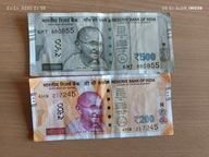 Indie 500 i 200 Rupii z foto