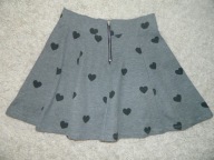 spódnica dzianinowa w serduszka