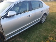 SKODA SUPERB II 3T DRZWI LEWE PRZENIE TYLNE TYŁ LA7W 9156