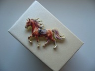 PIN PRZYPINKA BROSZKA KOŃ KONIK