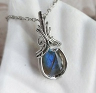 Mały naszyjnik z labradorytem, niebieski kamień, stal, prezent dla żony