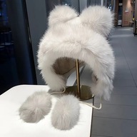 CZAPKA ZIMOWA sztuczne futro NAUSZNIKAMI AKRYL Biały anime POMPON plusz