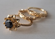 UROCZY ZESTAW TRZECH PIERŚCIONKÓW